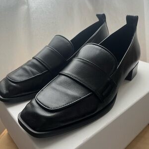 Aeyde Black Classic Leather Loafers